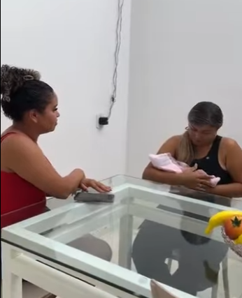 H0606009 Ele estava desconfiado da mulher resolveu fazer isso part2