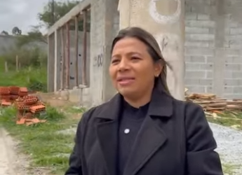 H3118010 Espera marido sair para trabalhar, para vizinho entrar na casa dela part2