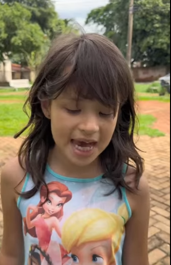 H0411006 Menino dá Momentos de Felicidade Criança Deficiente, Tente Não Chorar! part2