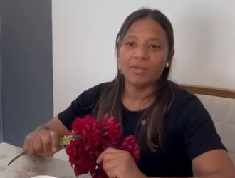 H0616006 Este homem não pode falar com mulheres porque sua esposa não part2