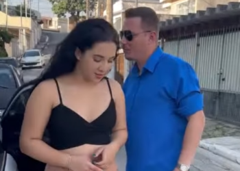 H0615011 Mãe solteira nega seu filho para sair com homem endinheirado part2