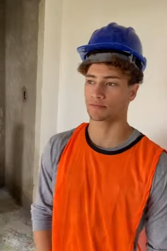 H0711009 Ela me rejeit0u por ser pedreiro até ver meu carro esportivo assim reagiu part2