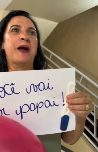 H0711006 Nunca seja infiel um milionário no dia do chá de bebê part2