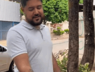 H0111003 Este homem se atreveu levar sua amante para pequeno negócio de sua esposa no final ele perdeu sua família part2