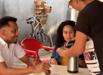 H0709014 Ela tinha nojo da irmã dele, ela só não esperava por isso part2