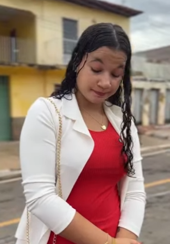 H0101001 Ela abandon0u fami lia por uma aventura, olha oque aconteceu part2