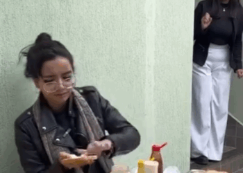 H0103005 Preparava lanches com as mãos sujas vendia os aos vizinhos part2