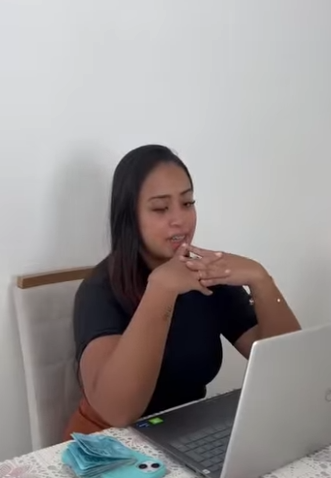 H1014002 Meu marido quer que eu também pague as despesas da casa part2