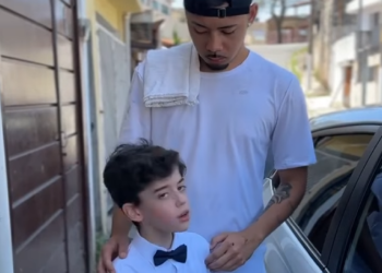 H0609005 Criança pede uma mulher rica em casamento parte 2