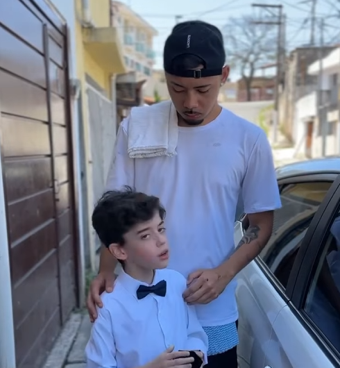 H0609005 Criança pede uma mulher rica em casamento parte 2