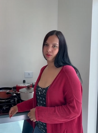 H3103007 Tirou comida da sua mãe para dar para seu namorado part2