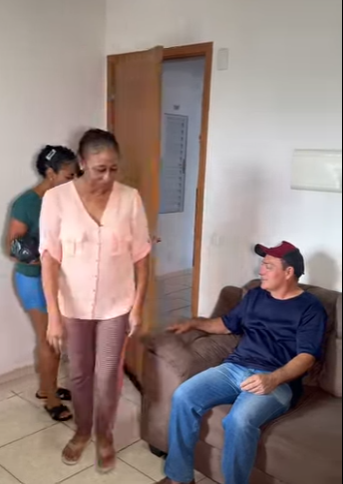 H0702004 sogra lhe deu gostinho do remédio por fazer isso com sua filha! part2