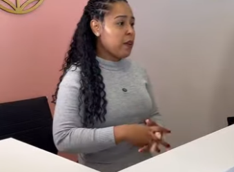 H0706004 Funcionária de loja pega no flagra cliente trocando etiqueta de produtos! part2