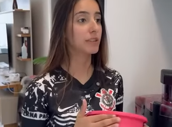 H0814001 Esse casal comia bem todos os dias sem trabalhar parte 2