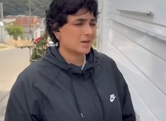 H0814004 Esconde comida porque irmã leva amiga para almoçar lá parte 2