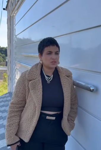 H0816007 Pensava que sua esposa enganava, mais tudo não passou de um mal entendido part2