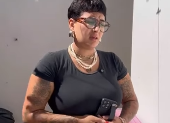 H0819002 Disse uma mentira para ganhar um presente que não lhe part2