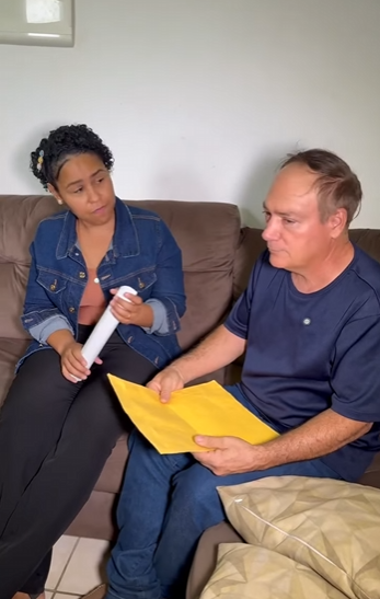 H0902001 Ele foi humilhado por sua aparência em entrevista de emprego, veja no que deu! part2