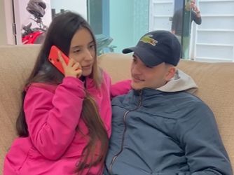 H0903004 Chegou dos EUA encontrou sua esposa com part2