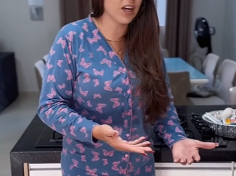 H0904003 Até cólica minha Sogra implica acha que frescura,ela diz que estou querendo chamar atenção,vem na minha casa falar parte 2