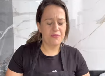 H0911002 Garotinha ajudou empregada part2