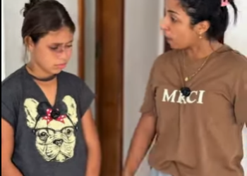 H0921013 MADRASTA RASGOU ROUPA DA ENTEADA, MAS PAI COLOCOU ELA NO SEU LUGAR! part2