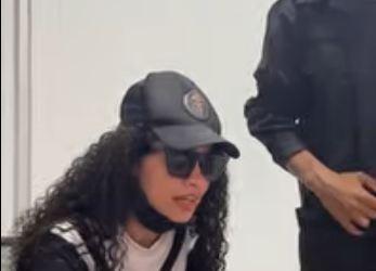 H0922006 Desenhou uma figura em sua ma para salvar sua vida recebeu uma grande recompensa part2