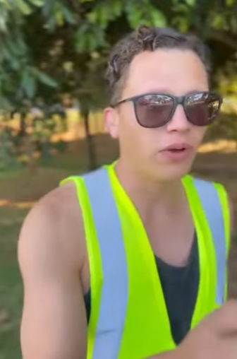 H1004003 Ele foi humilh4d0 ao salvar filha de empresária part2