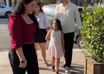 H0909011 Desempregada destrói carro do ex chefe sem saber que amor iria algema la ele PARTE 2