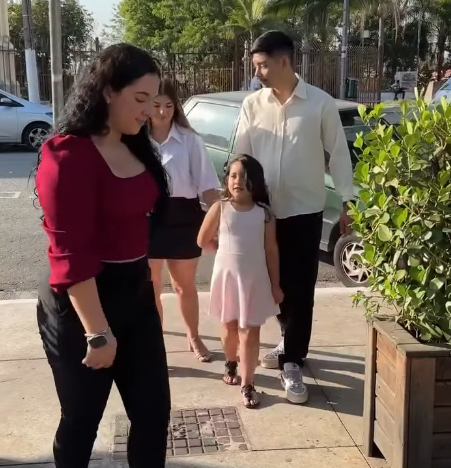 H0909011 Desempregada destrói carro do ex chefe sem saber que amor iria algema la ele PARTE 2