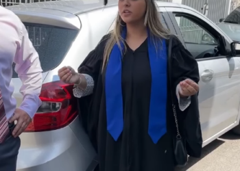 H0909018 Abandonou sua filha especial seu esposo depois de se formar PARTE 2