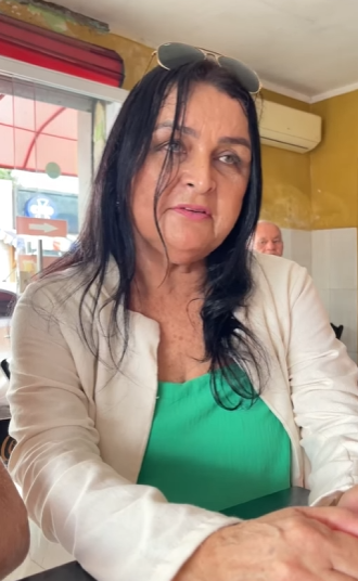 H1201006 Por se achar superior essa mulher acabou passa part2