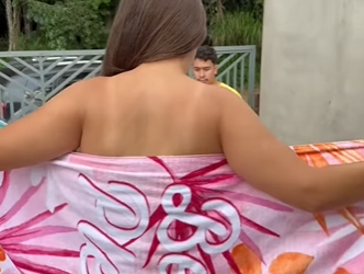 H1208003 Se desp1u na frente do amigo, para dar uma lição no seu marido! part2