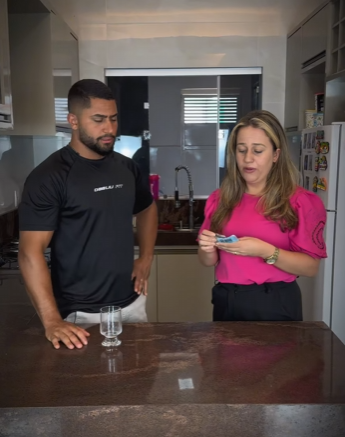 H1211001 Homem traz amante para morar na sua casa, mas mundo da muitas voltas! part2