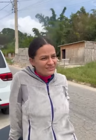 H1216012 Ela sempre teve ciúmes do ex, dessa vez ela exagerou part2