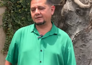 H1218014 Comprou um iphone zoou amiga pelo celular que tinha part2