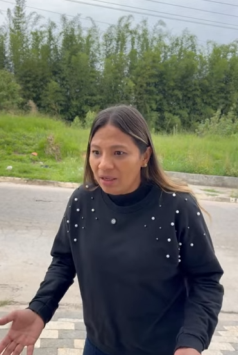 H1309014 Ela Fica tranquila em sua casa seu marido sendo infiel part2