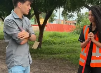 Se arrependeu por se meter com ela part2