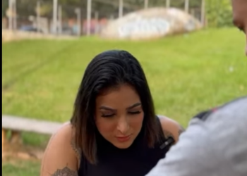 H1518004 Músico de rua se apaixona pela esposa de um milionário que tratou mal part2