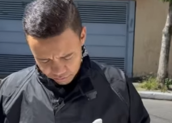 H1518014 Entregador ajudou essa menina de rua part2