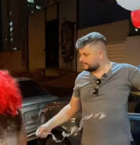 H1518005 Casal não pode ter Filhos mas Deus coloca esse Anjinho no Caminho part2