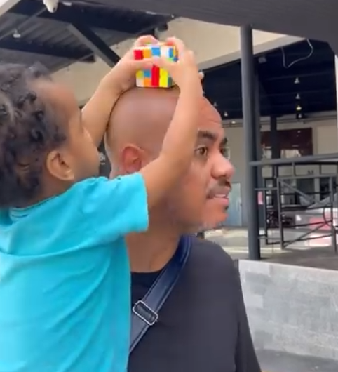 H1518011 Mulher interessada deixou marido filho pequeno pelo dinheiro desse homem part2