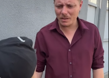 H1509004 Criança gênio dá uma lição para mulher infiel aprender respeitar part2