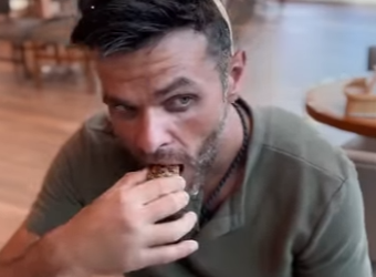 H1508013 Minha própria Mãe com meu Marido tentando me dá golpe,dois sem vergonhas,não quero mais saber desses dois part2