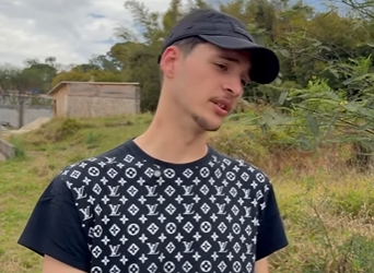 H1503019 Tinha inveja da amiga porque ela tinha namorado part2