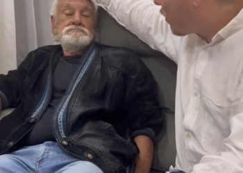 H1604001 Nunca deixe seu pai com estranhos part2