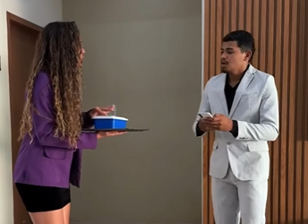 H1606006 Na importa qual ti tulo voce tenha, todos devemos ser tratados igualmente part2