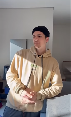 H3114021 Tem gente que só te procura quando precisa part2