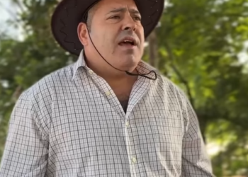 H1509019 Ela escondeu fato de que tinha uma filha enquanto ele saía para estudar teve uma surpresa!!! part2