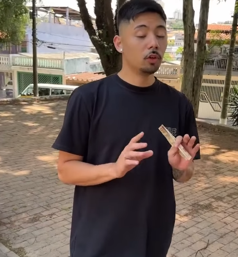 H1509016 Milionário põe prova muitas mulheres para encontrar amor da sua vida part2